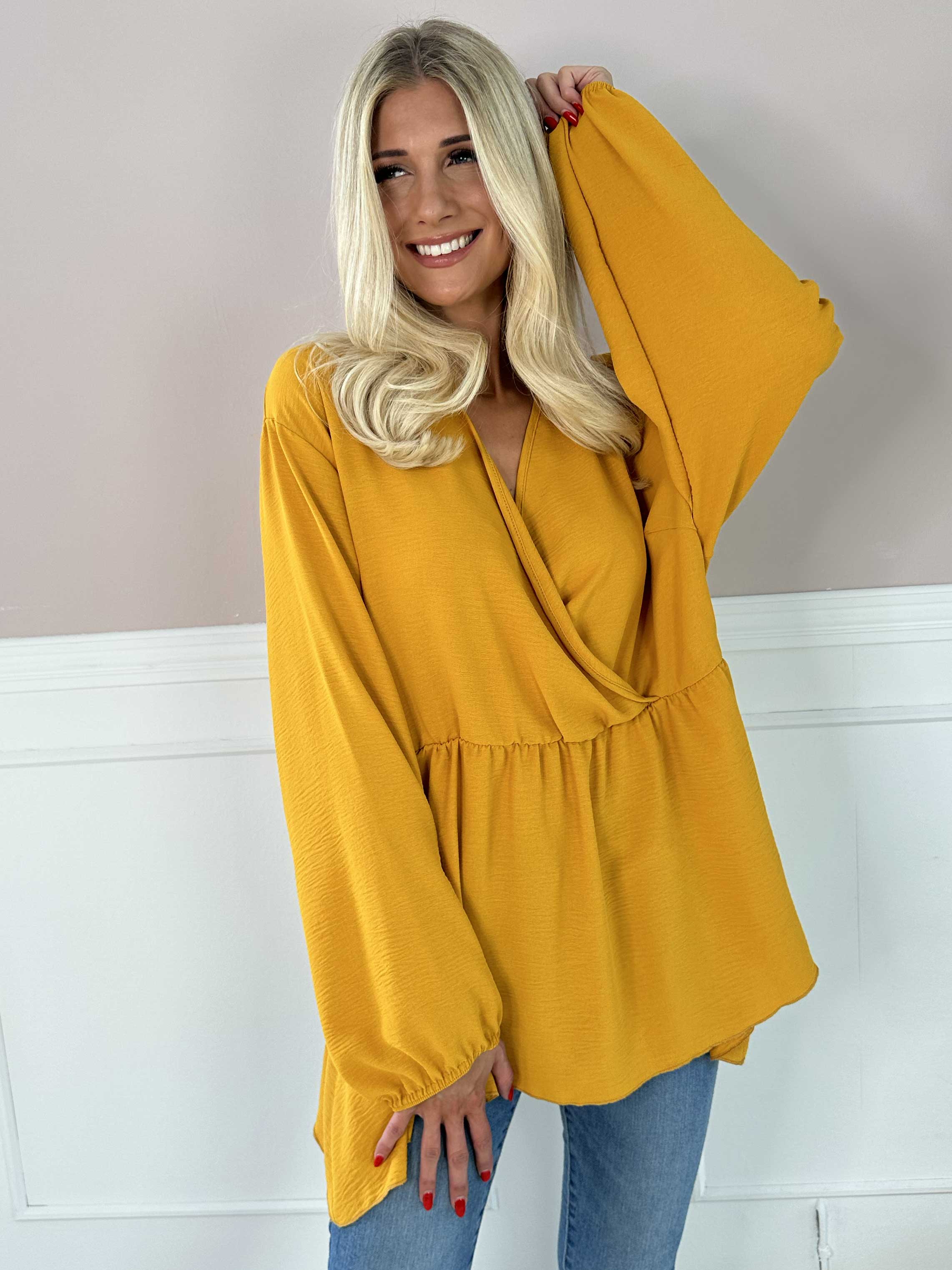Hermina long sleeve - Söt blus med gummiband i midjan